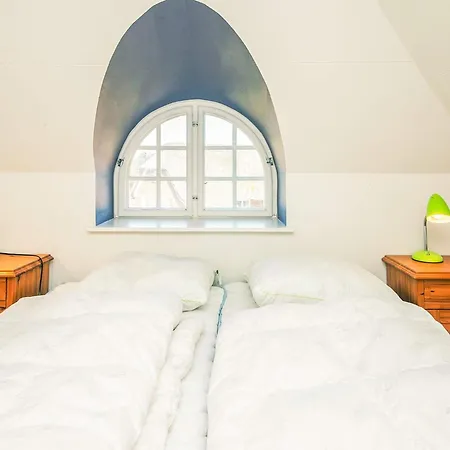10 Person In Blåvand